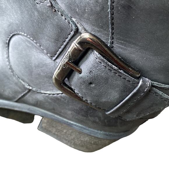 Donald J. Pliner Black Heeled Boots - Picture 4 of 11